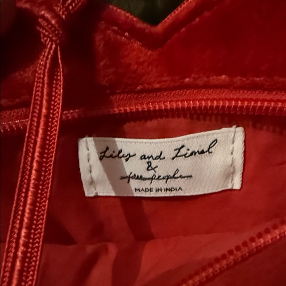 Free People Heart-Shaped Red Velvet Bag - Picture 2 of 5